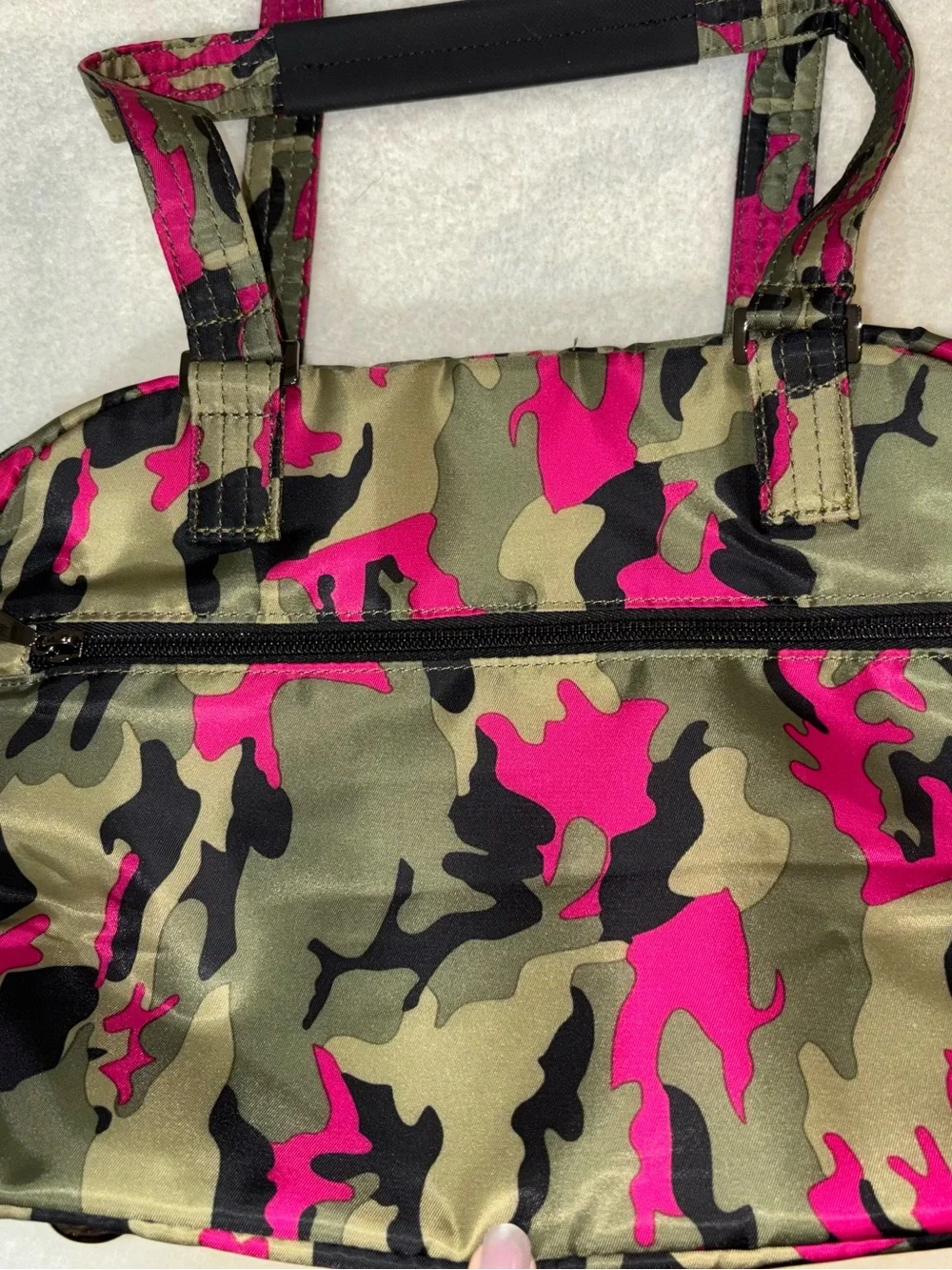 NWT Lug jumper carry all tote crossbody shoulder bag camo orchid puddle jumper
